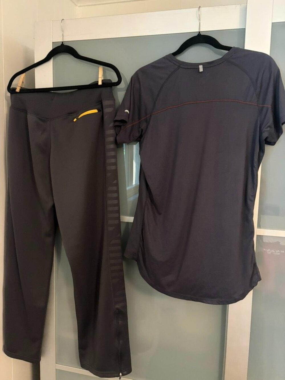 Nike Dri-Fit run shirt and pants set in plum (L pants & XL top - fits like a L)